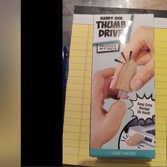 USB Thumb Drive  (New) - Picture 3 of 3